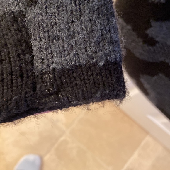 Toda Bella camouflage hooded duster/jacket. Size M. - Picture 7 of 10